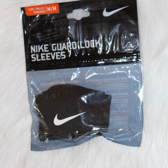 Nike and 2 Harrow, shin guard sleeve black, purple and red UNISEX - Picture 2 of 11